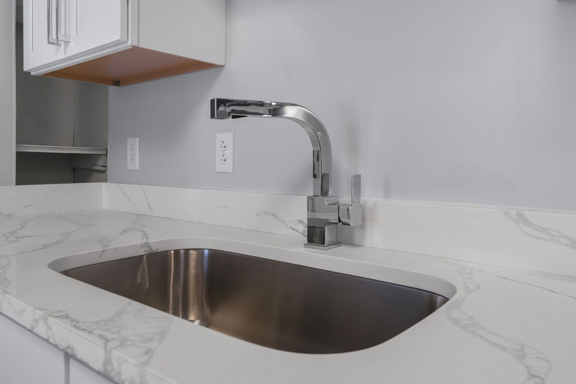 Sink at 104 Harvard -2 - modern living rentals Ithaca ny finger lakes cornell university cornell apartments housing students apt rental