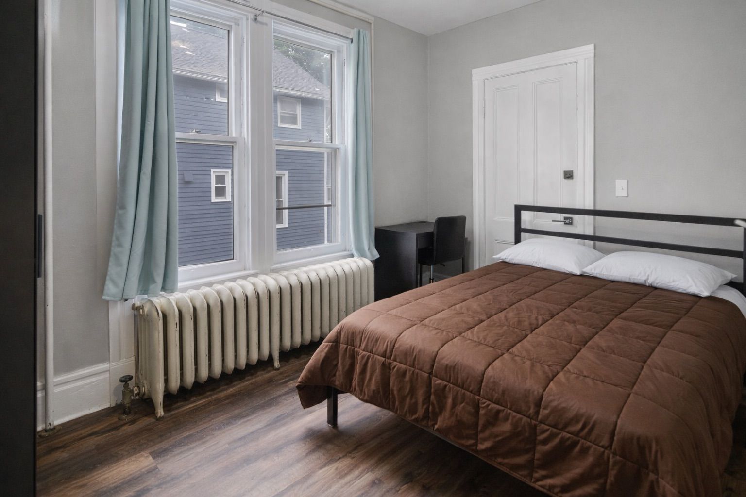 112 Stewart ave Living bedroom 2