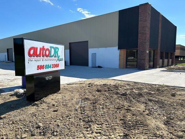 Auto Repair Facility Exterior With Auto DR Sign Installed | Auto DR