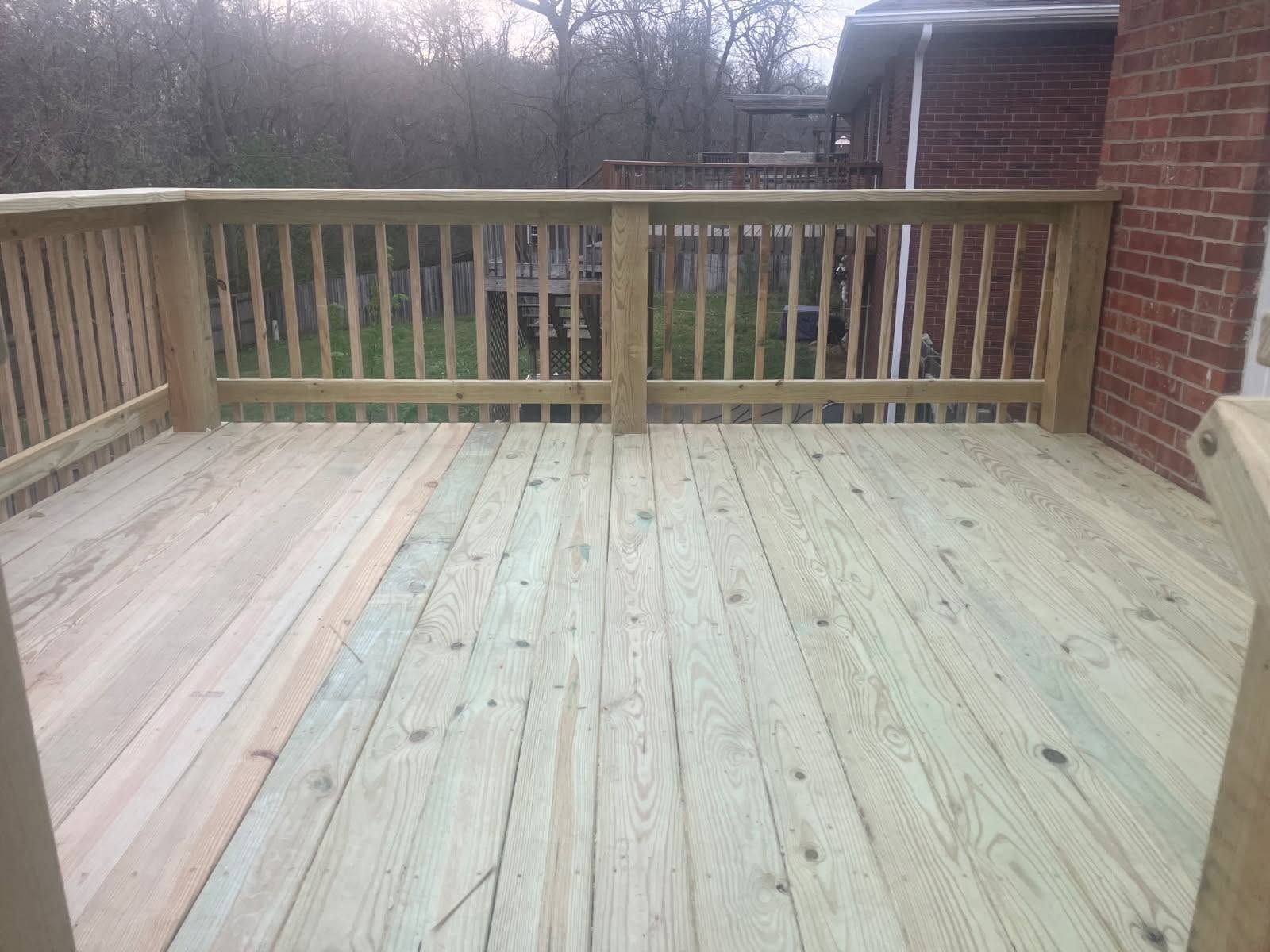 Custom deck and railing project serving an Ozark area property
