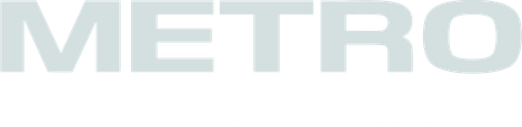Lysegrå METRO-logo på hvit bakgrunn