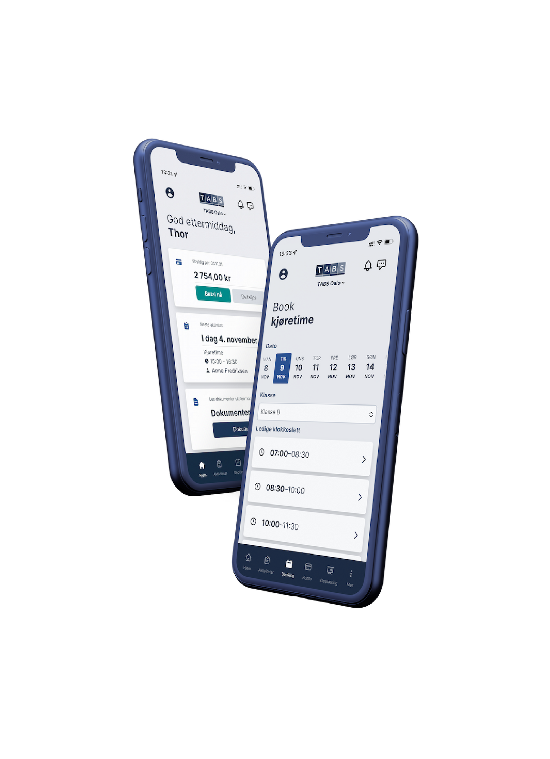 To blå smarttelefoner som viser et mobilappgrensesnitt, vinklet mot en hvit bakgrunn
