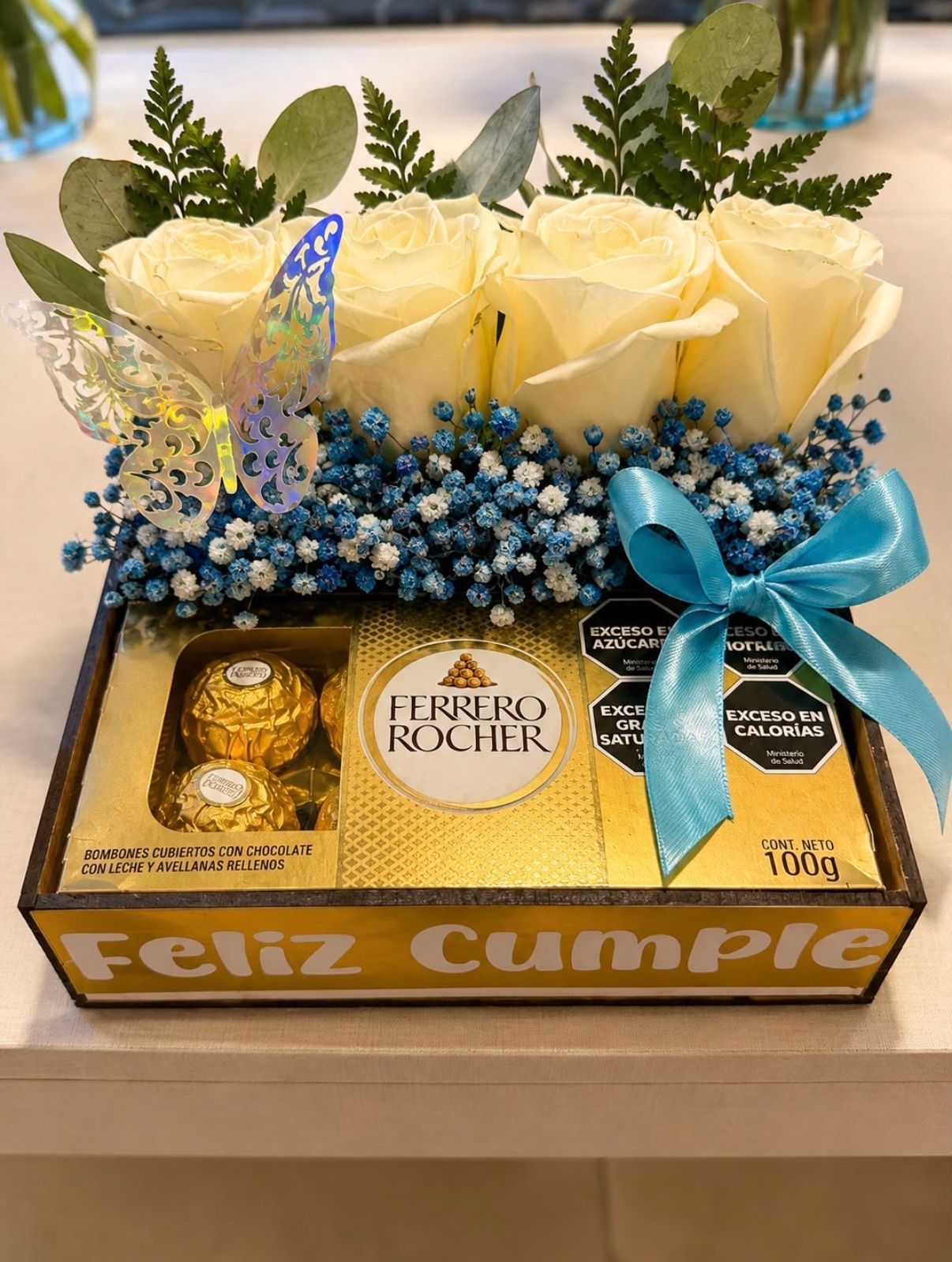 Box rosas y ferrero.