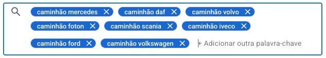 Blue keyword chips in Portuguese with a search field on a white interface.