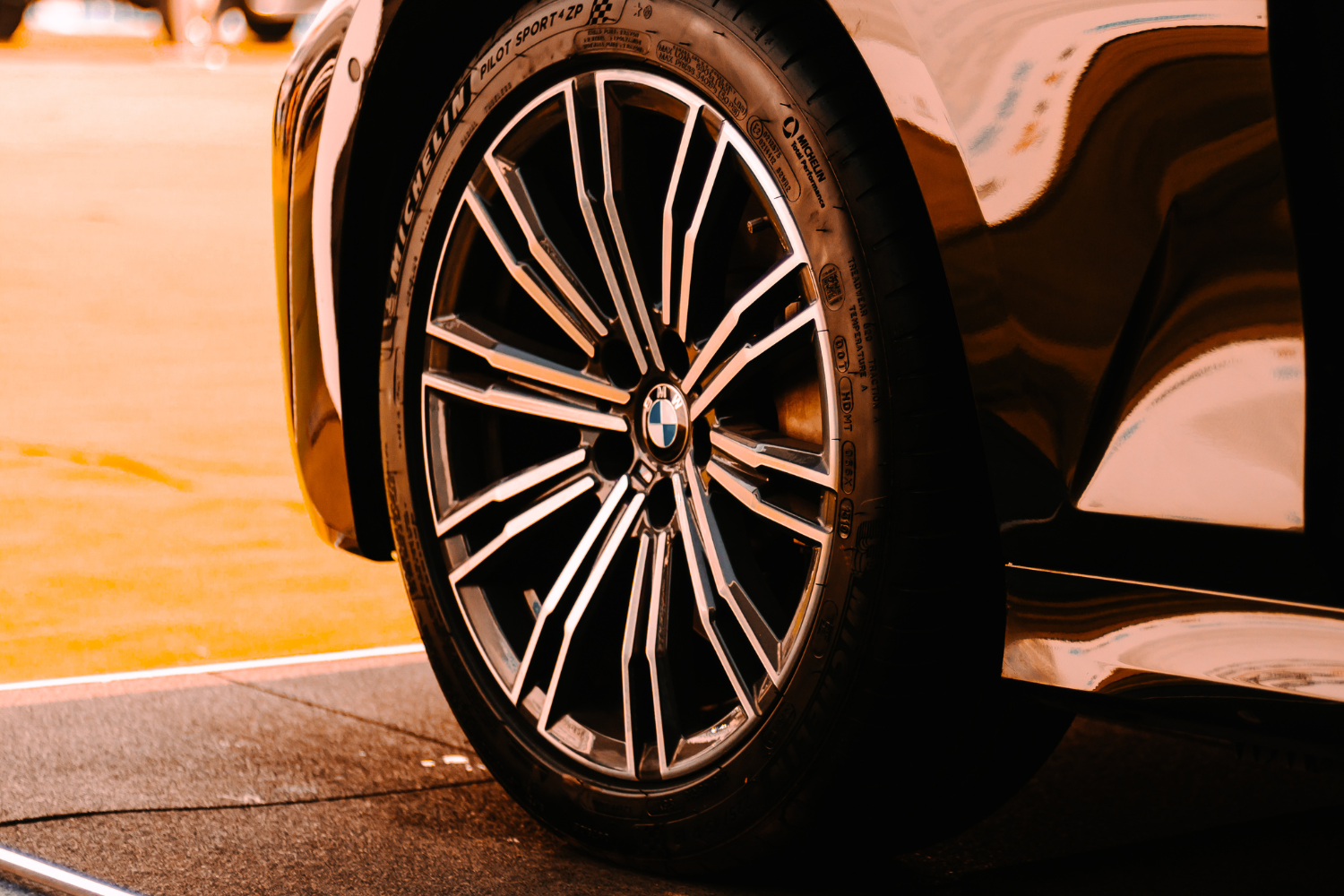 summer tire image