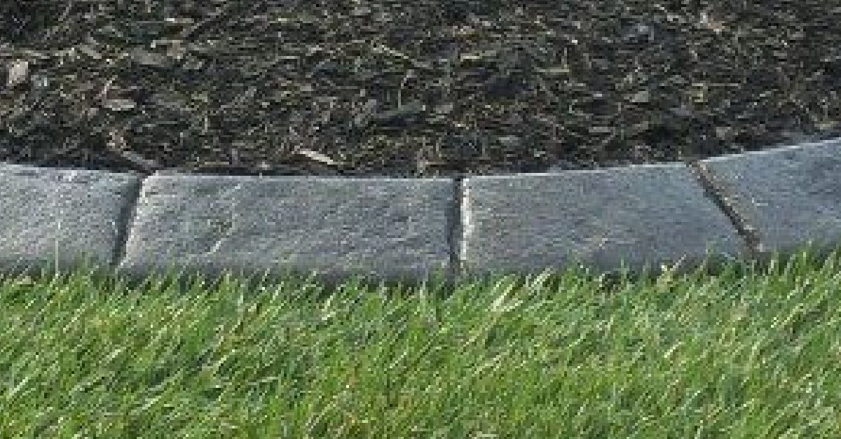 Curban Legends Landscape Curbing 