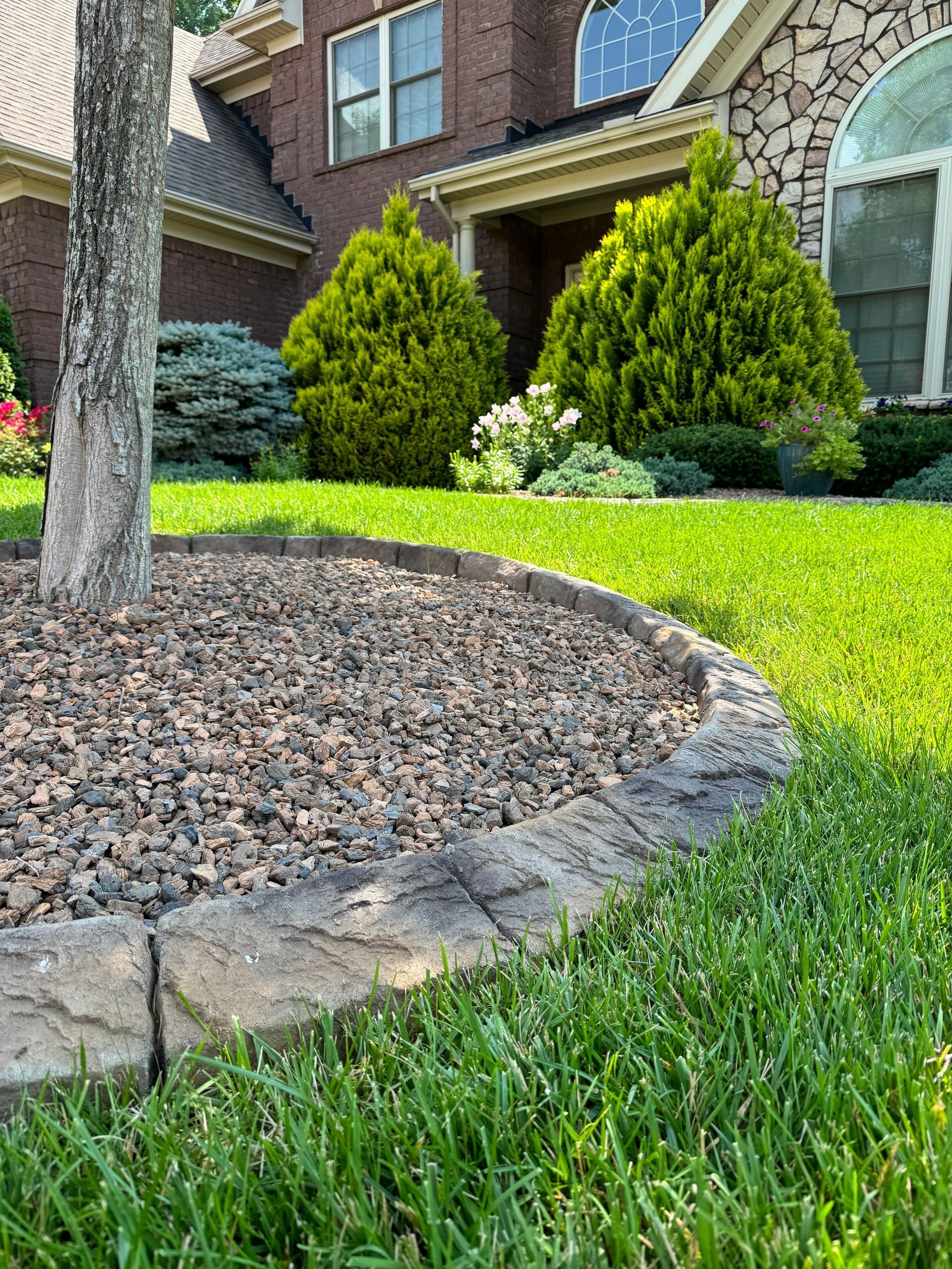 Landscape Curbing
Montana Natural Stone Pattern
Landscape Edging
Curban Legends


