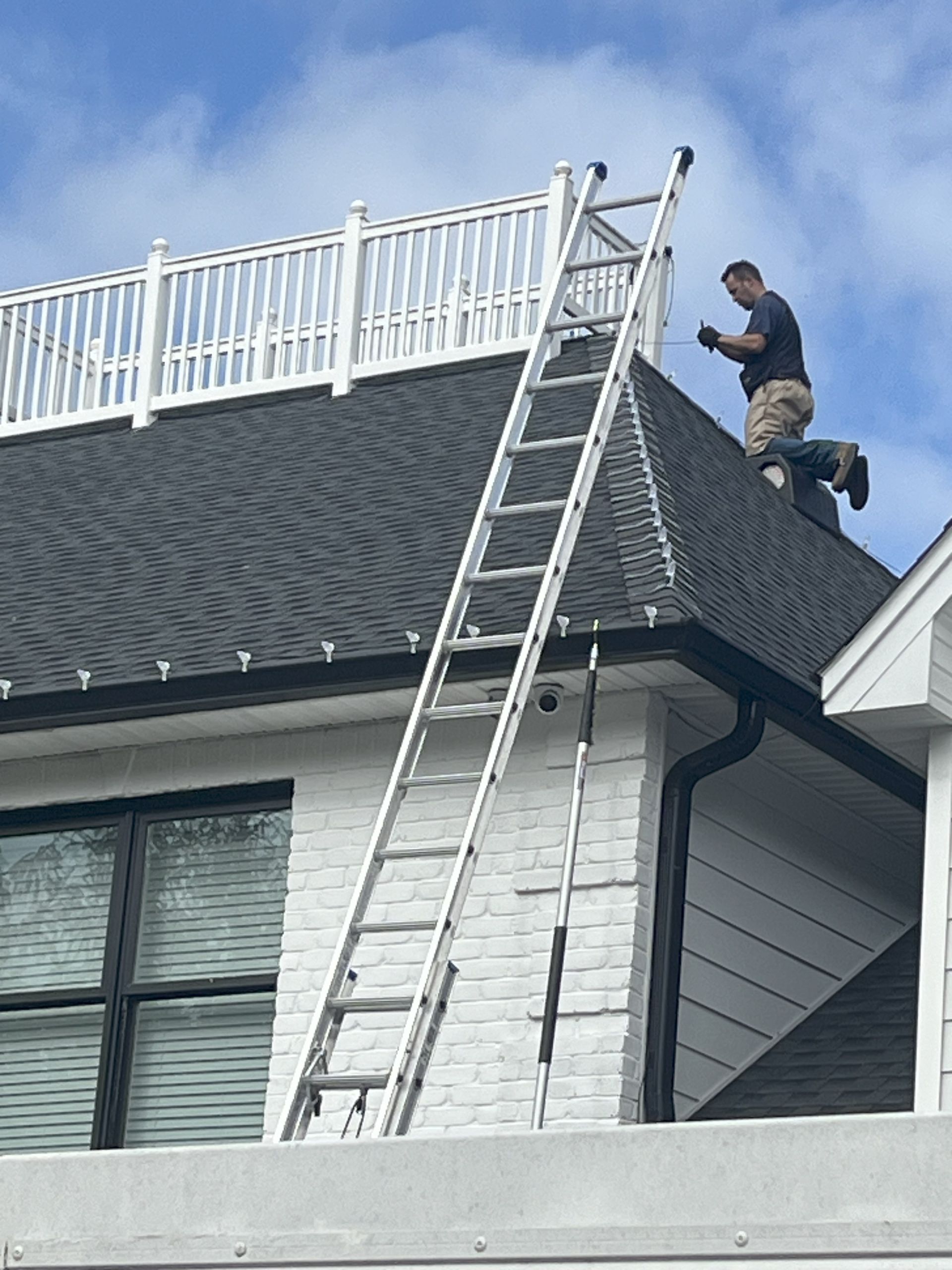 Holiday Lighting Team - Installation of Holiday Lights
