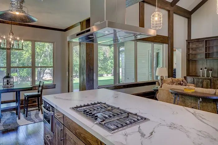 Custom Kitchen Remodeling