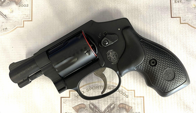 SMITH & WESSON  442-2 Hamerless Revolver