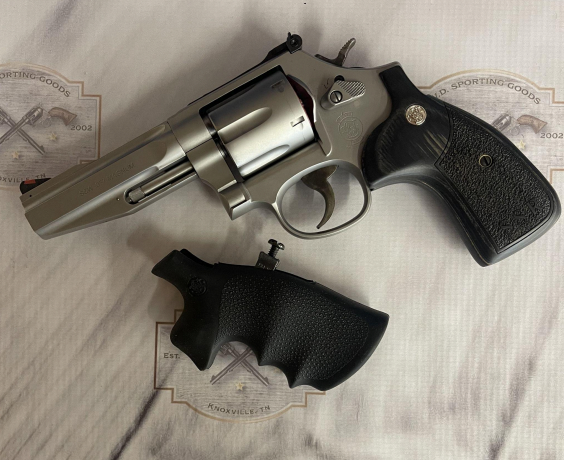 SMITH & WESSON 686 SSR PRO SERIES REVOLVER