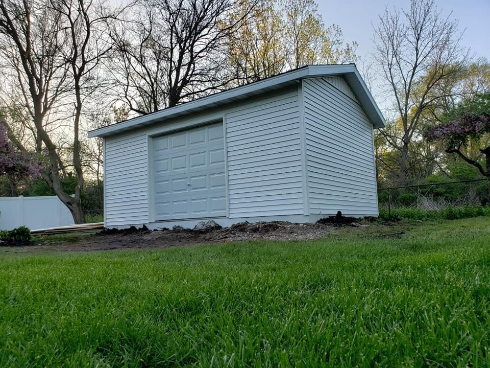Custom built white garage in Delavan, WI