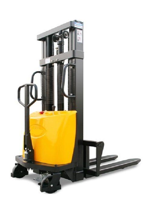 Multiservicios Gamor S.A.C. - Venta y alquiler de Elevadores hidráulicos semieléctricos