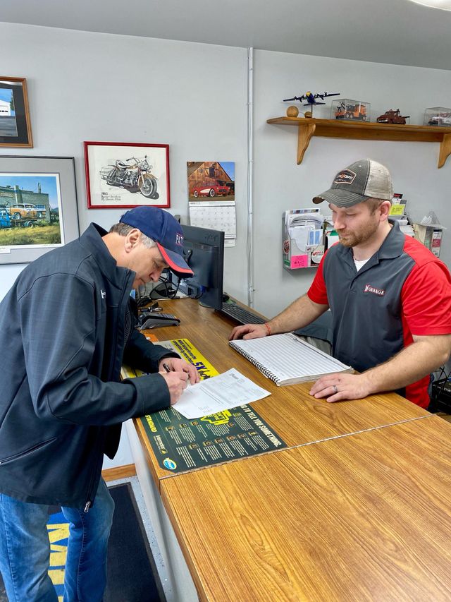 Customer Service Discussion At Auto Repair Shop | D&J Garage