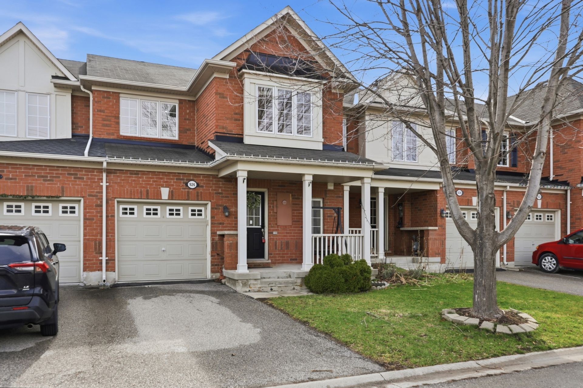 926 Thompson Rd S, Milton