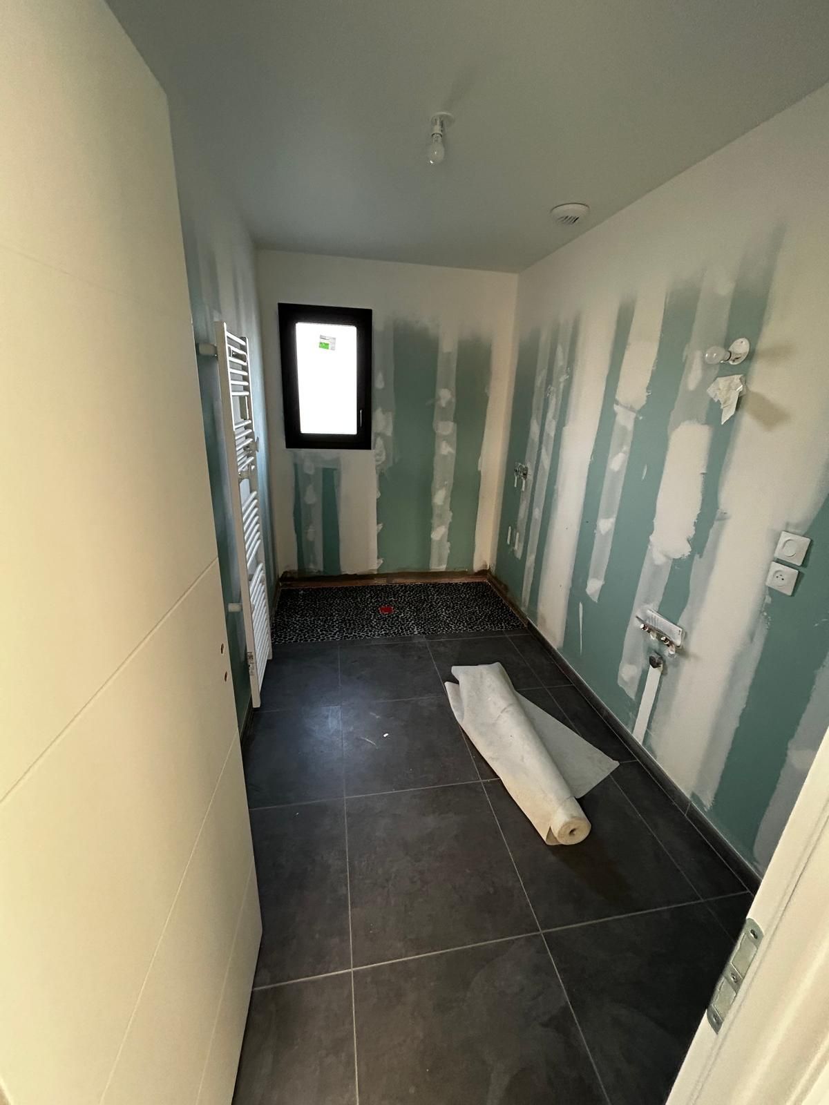 Avant rénovation salle de bains dans un appartement au havre