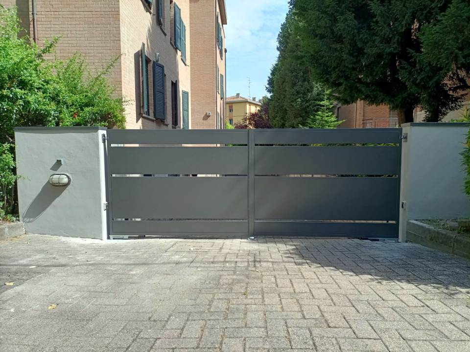 Cancello nero