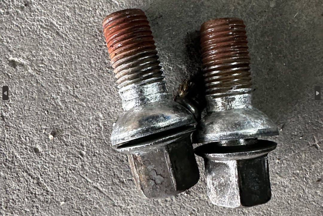 Damaged wheel bolts from 2007 Audi S4