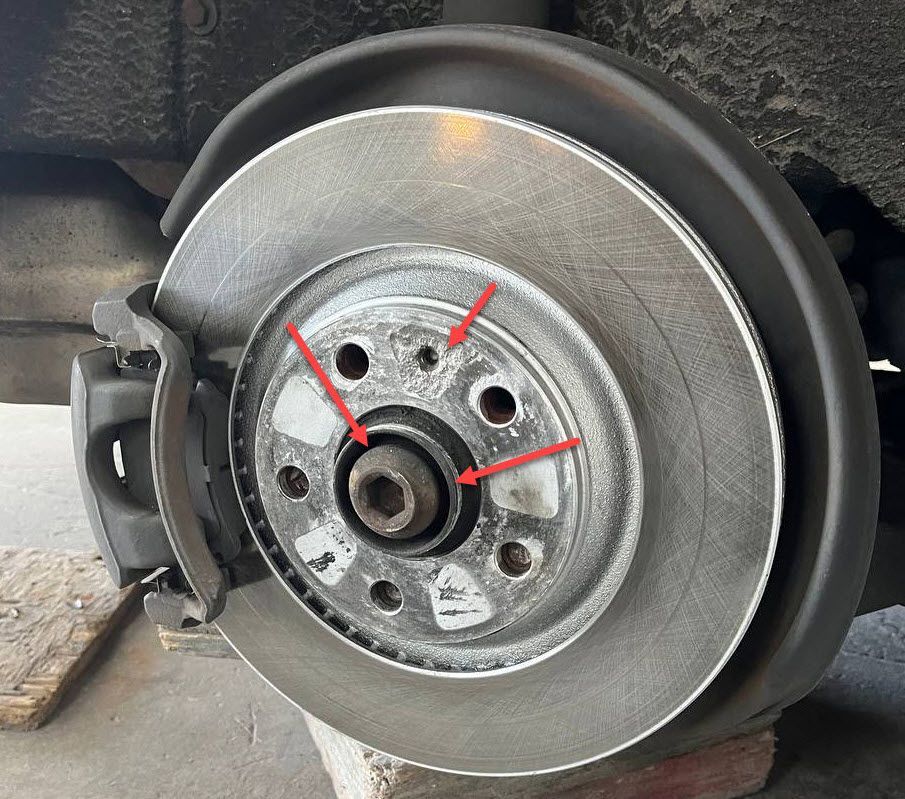 Audi S4 right rear rotor and hub damage