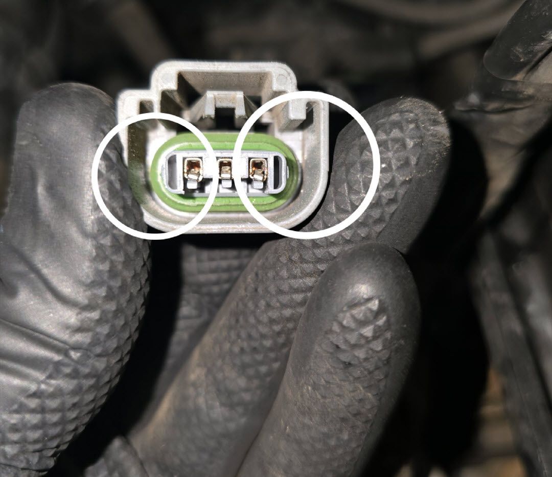 Poor terminal contact in brake vacuum sensor connector