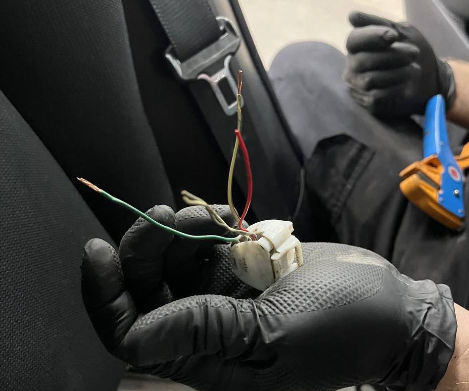 Three broken fuel pump wires on Toyota Corolla