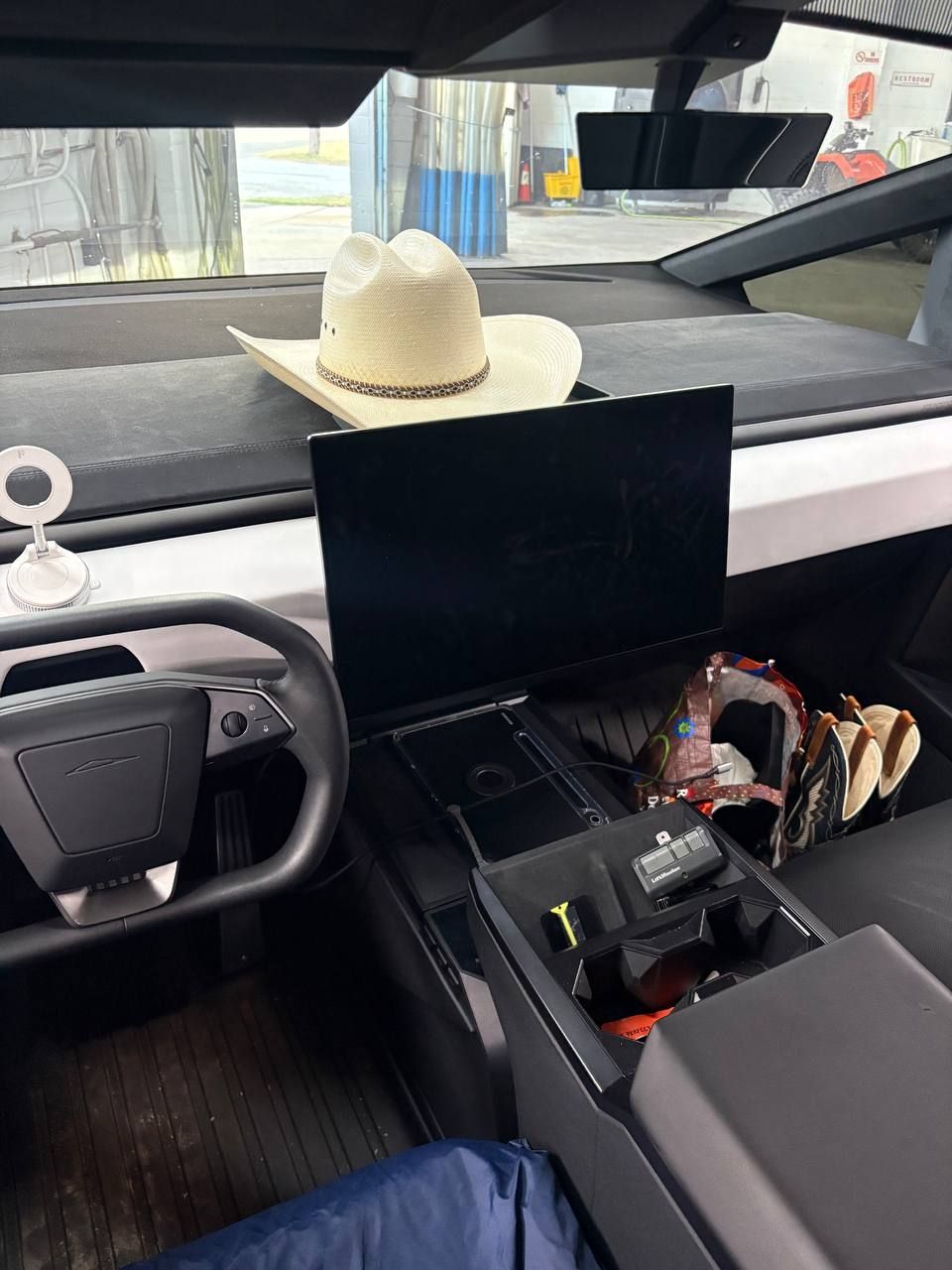 Custom steering wheel installed in Cybertruck