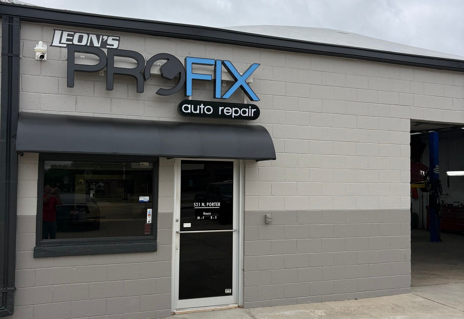 Front of Leon's PROFIX Auto Repair Norman OK