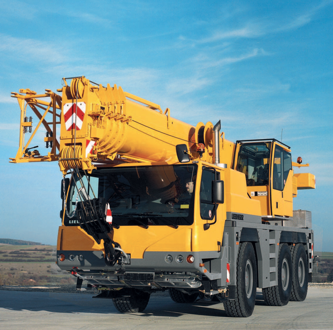 LIEBHERR LTM 1055-1 — AMAC Cranes in Coolum Beach, QLD