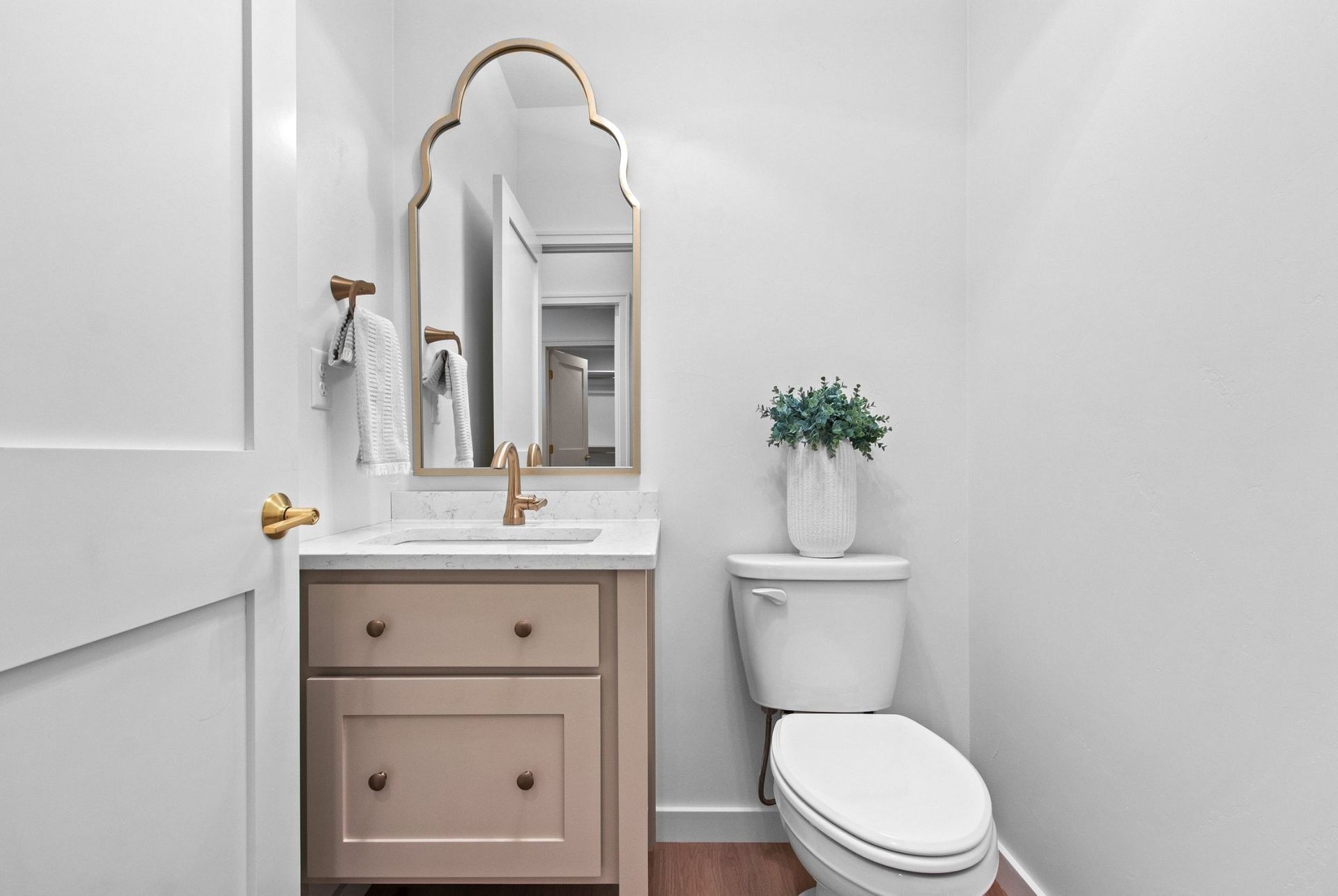 heirloom custom cabinetry in bathroom 3