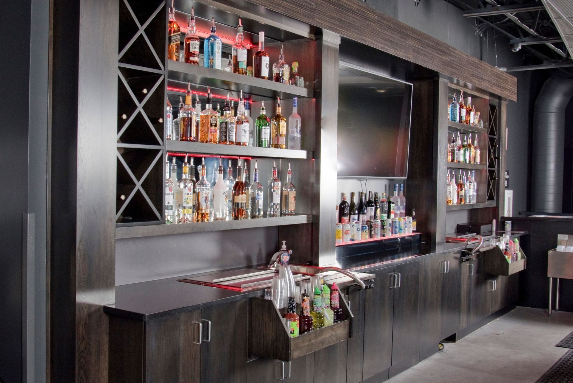custom cabinets for commercial business bars - 3