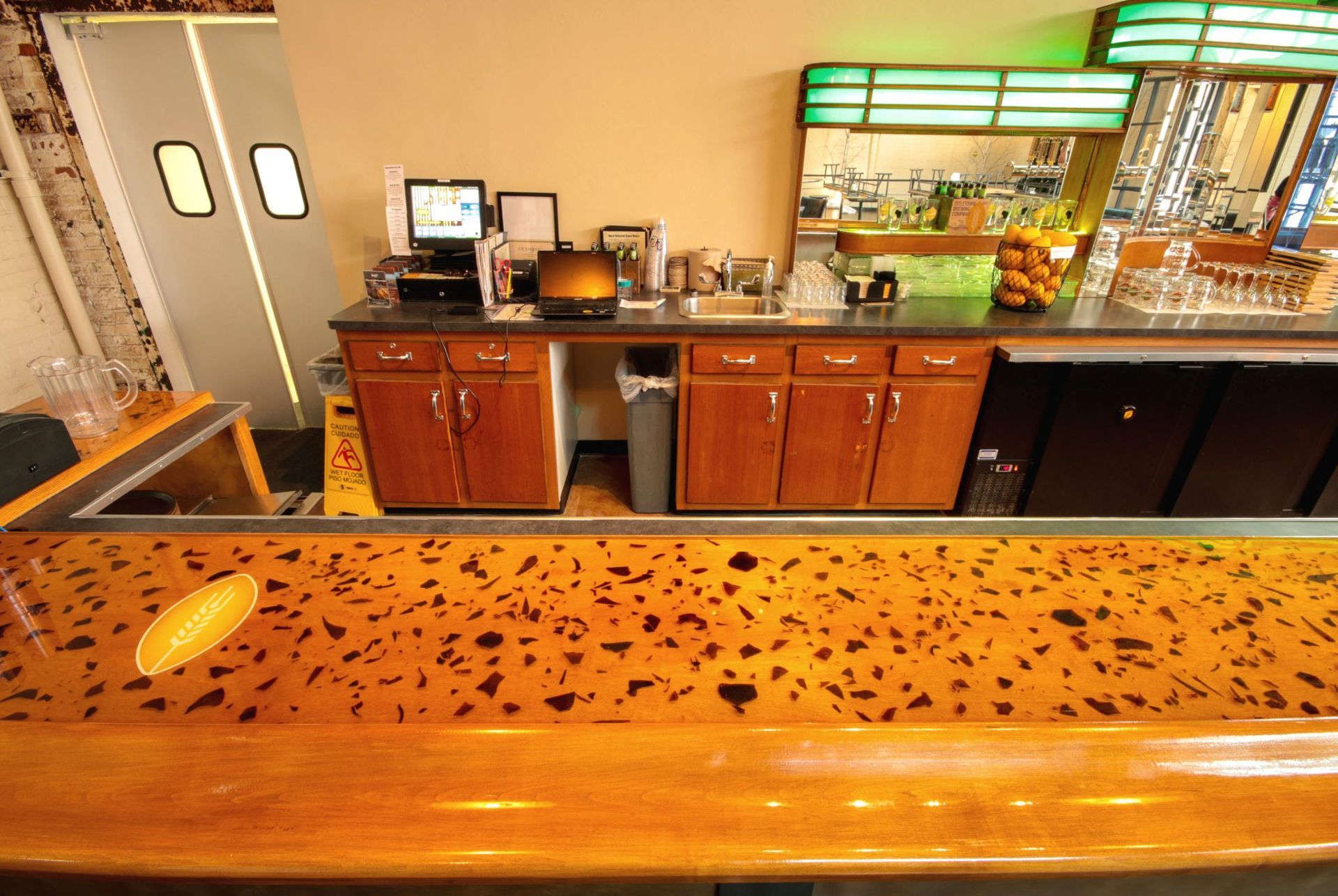 green bay custom made cabinets for commercial bars