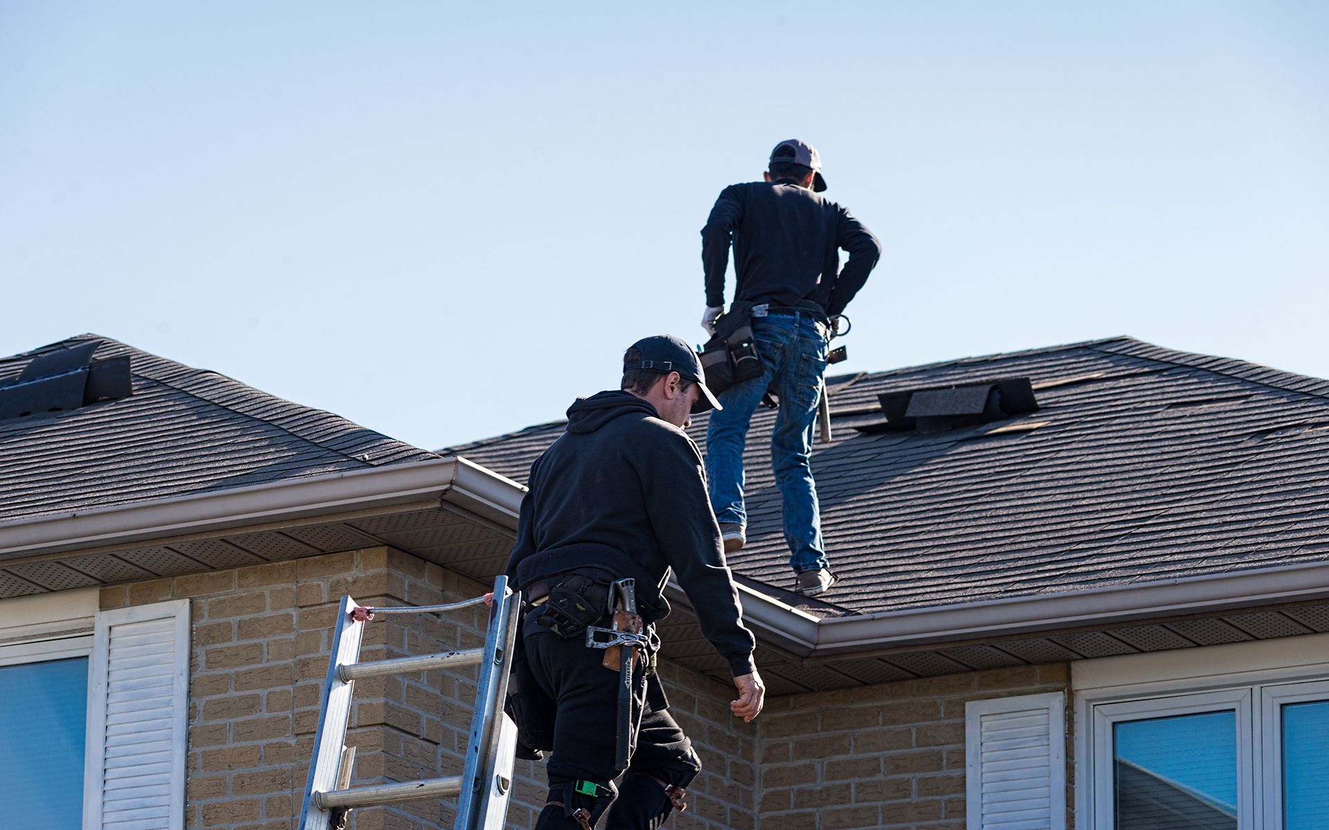 Signs Your Gutter System Needs Professional Cleaning