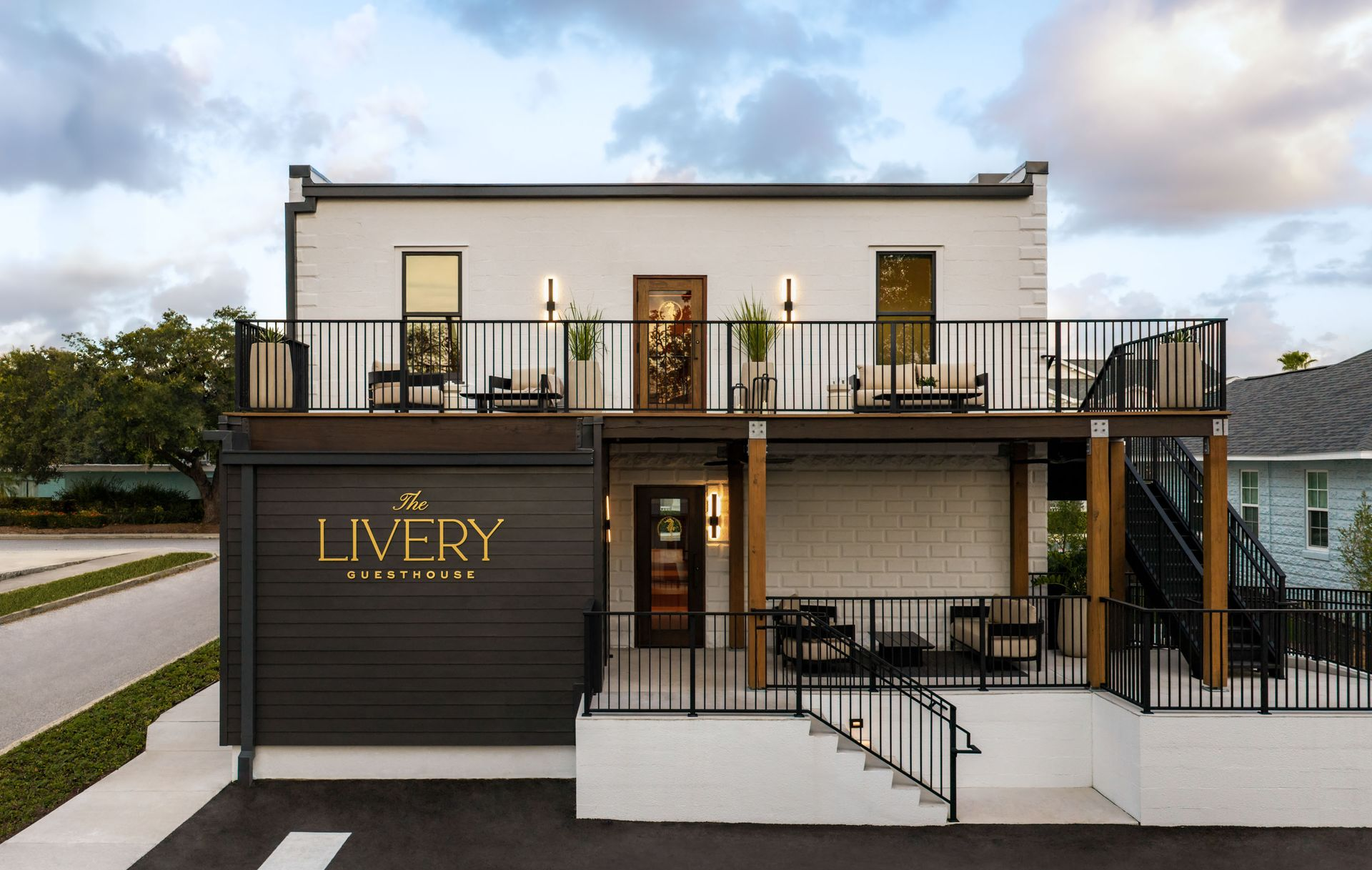 Back of Hotel Entrance and Livery Guesthouse Sign