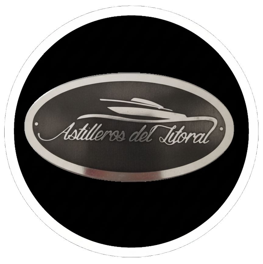 Logotipo ovalado en negro y plata con la inscripción “Astilleros del Litoral” y un barco estilizado.