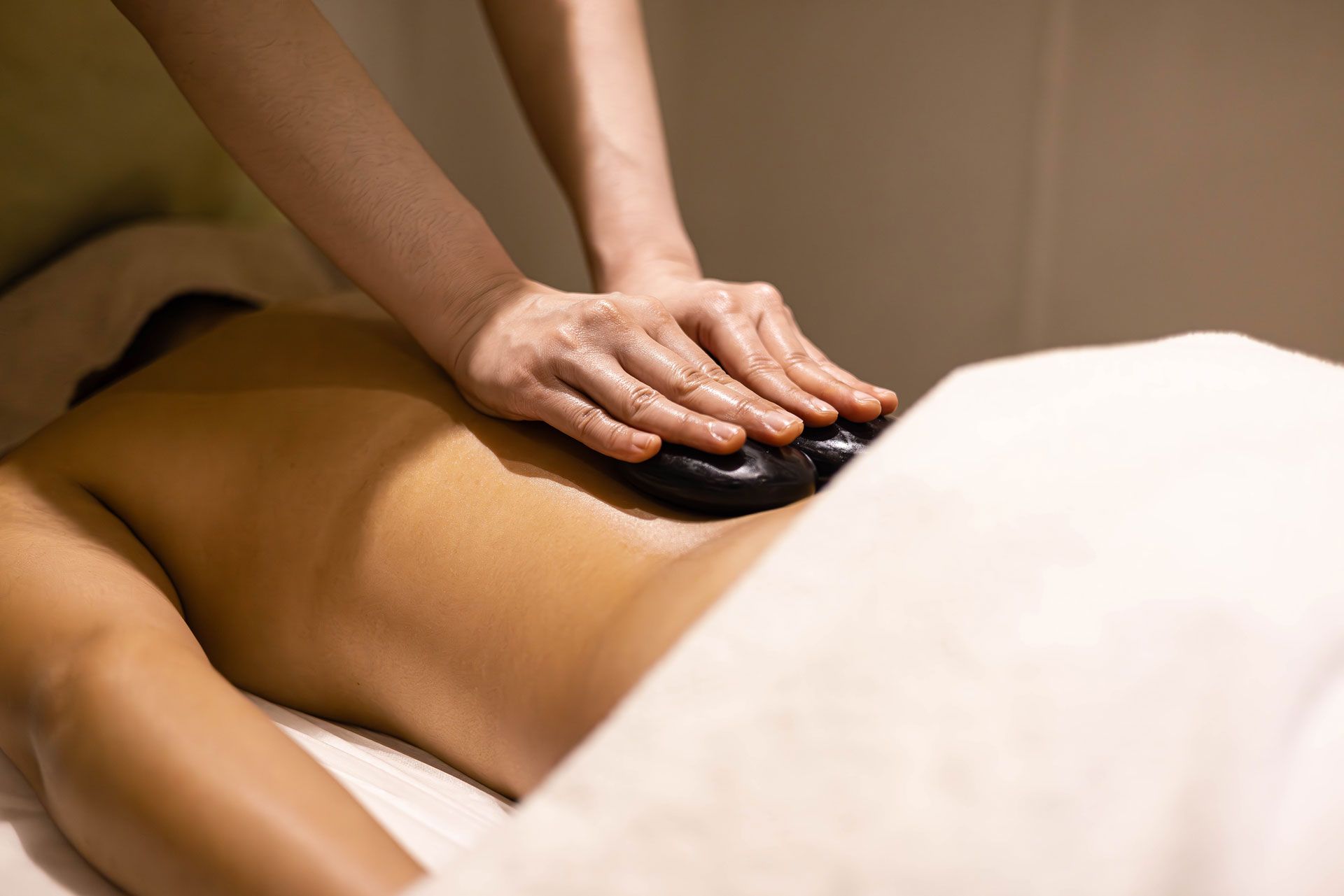Hot Stone Massage at Nim Thai Therapeutic Massage Surry Hills, Taylor Square Darlinghurst
