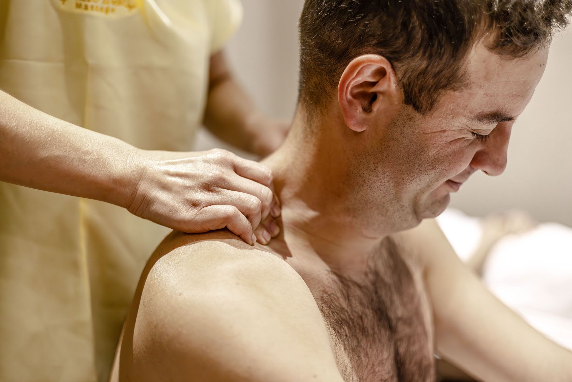 Neck and Shoulders Massage at Nim Thai Massage Surry Hills, Taylor Square, Oxford Street Darlinghurst