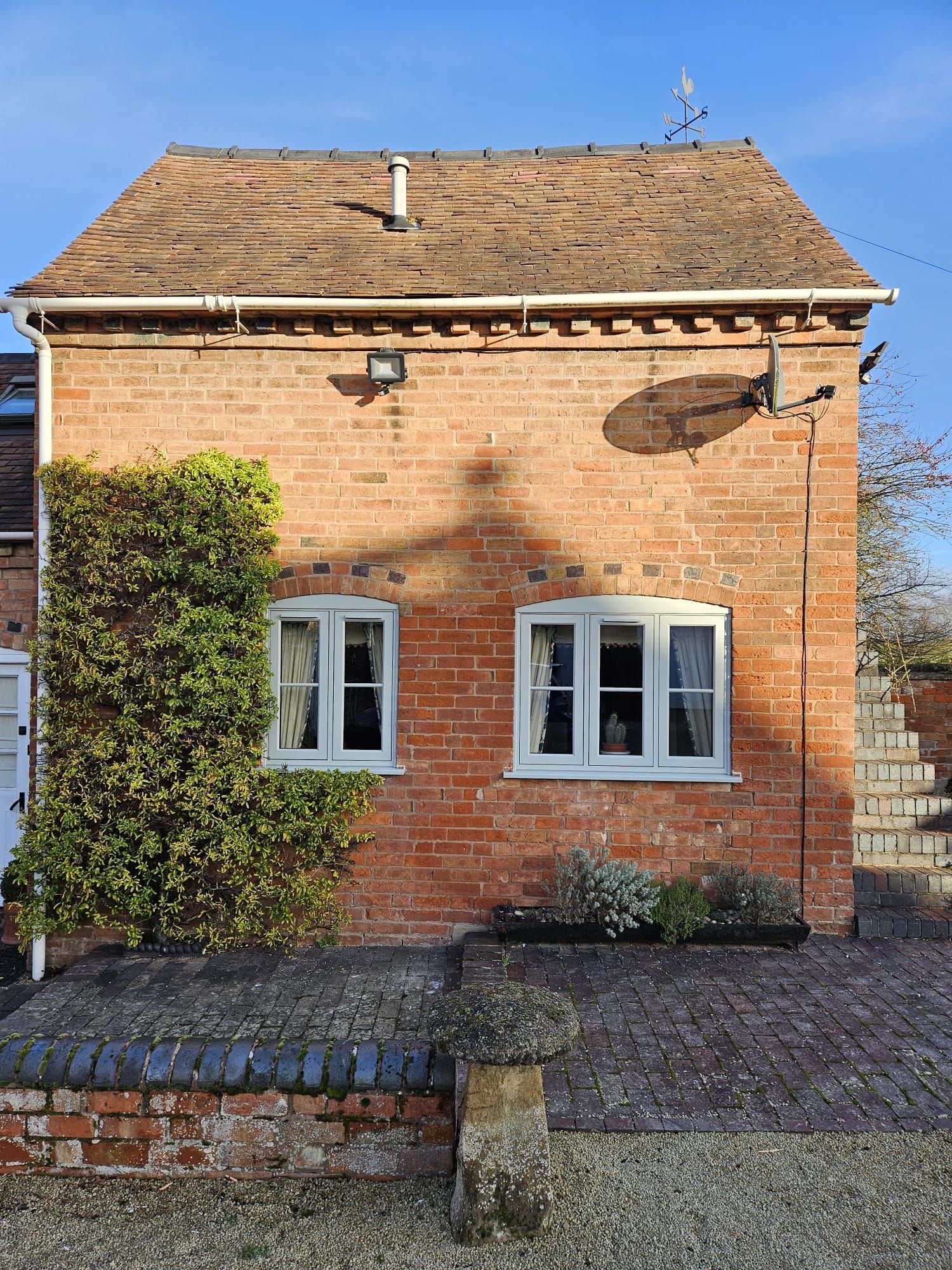 Rehau Rio Flush Fit Windows