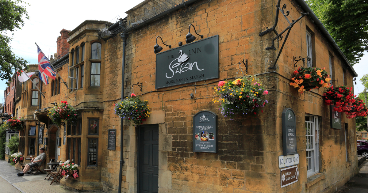 The Swan Pub in Moreton in Marsh
