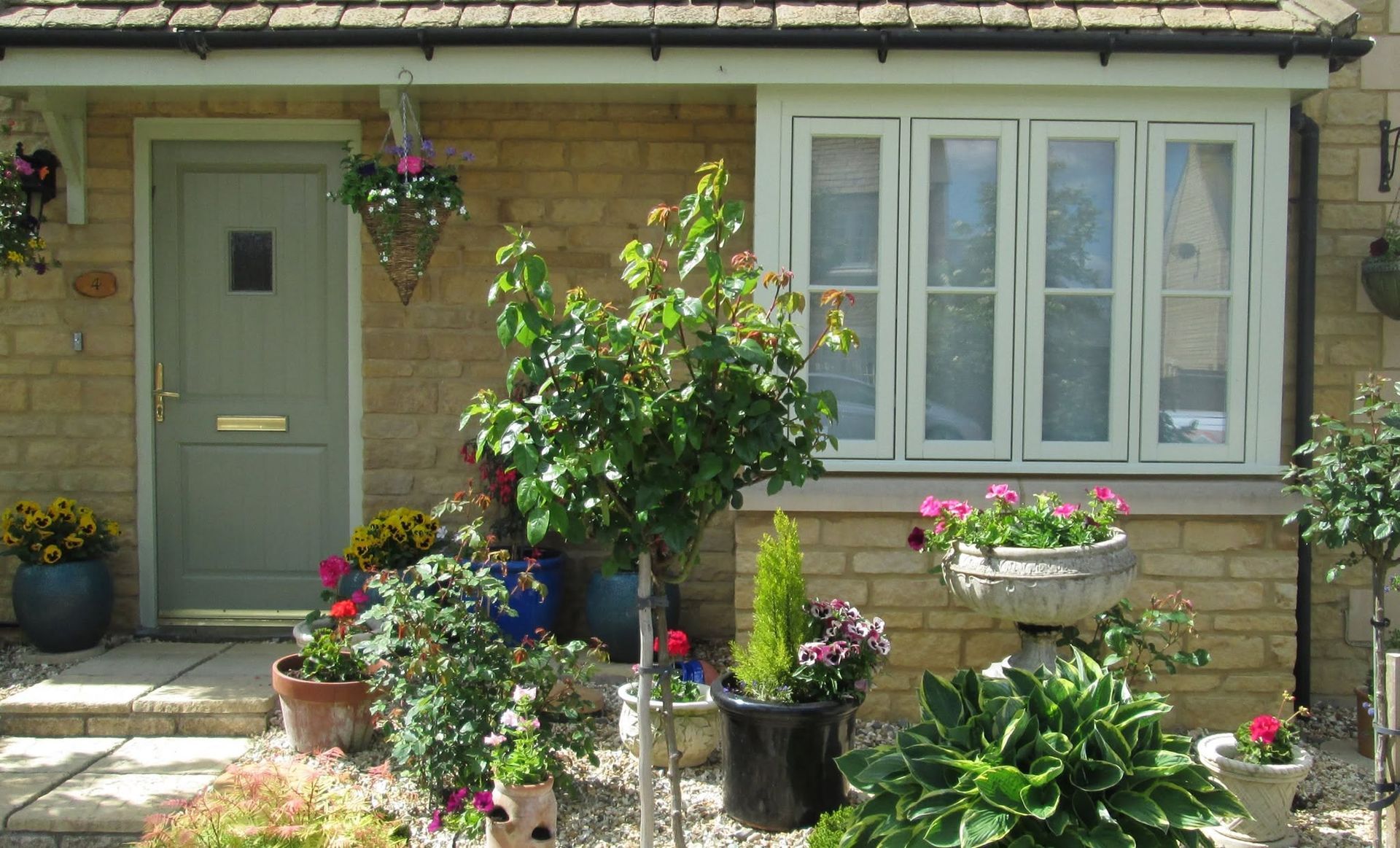 Flush windows and door in Moreton in Marsh