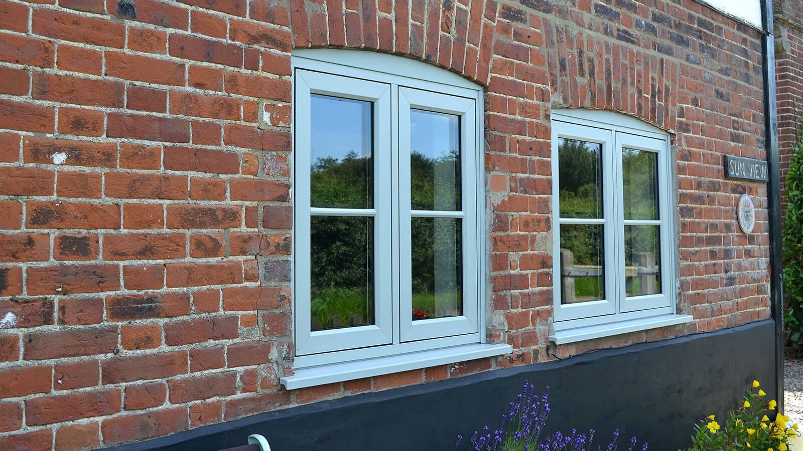 Traditional flush fit sash window
