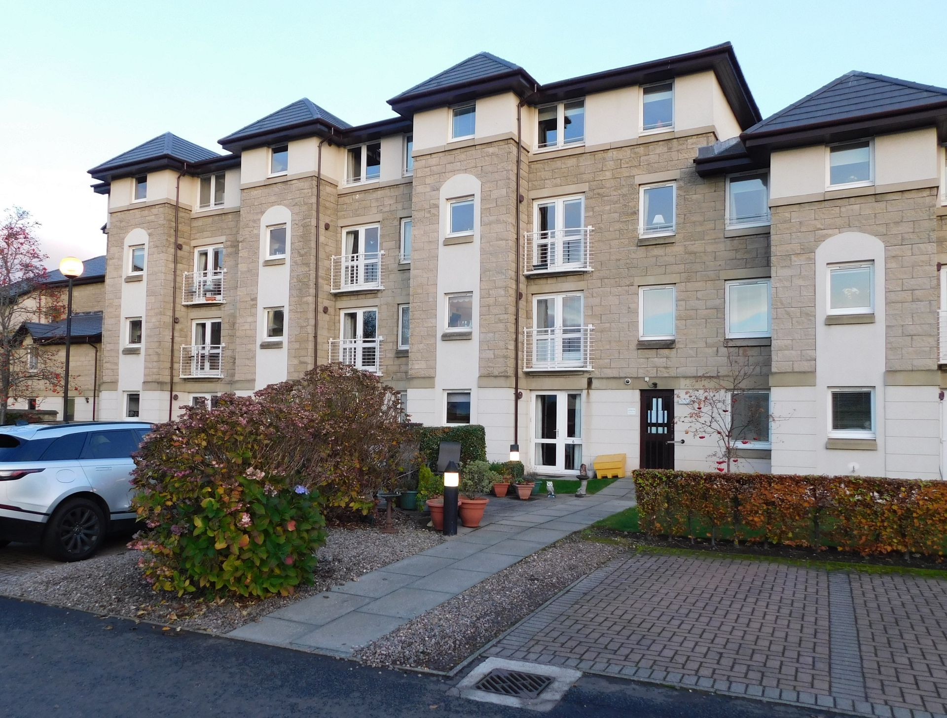 ST VINCENT COURT