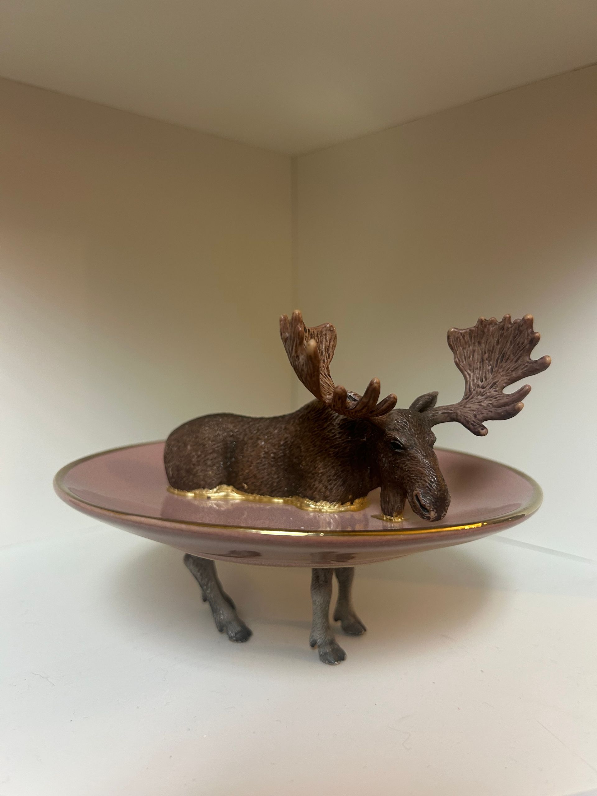 Eland groot gewei - Rosa Schälchen mit goldenem Rand, Durchmesser 12 cm
