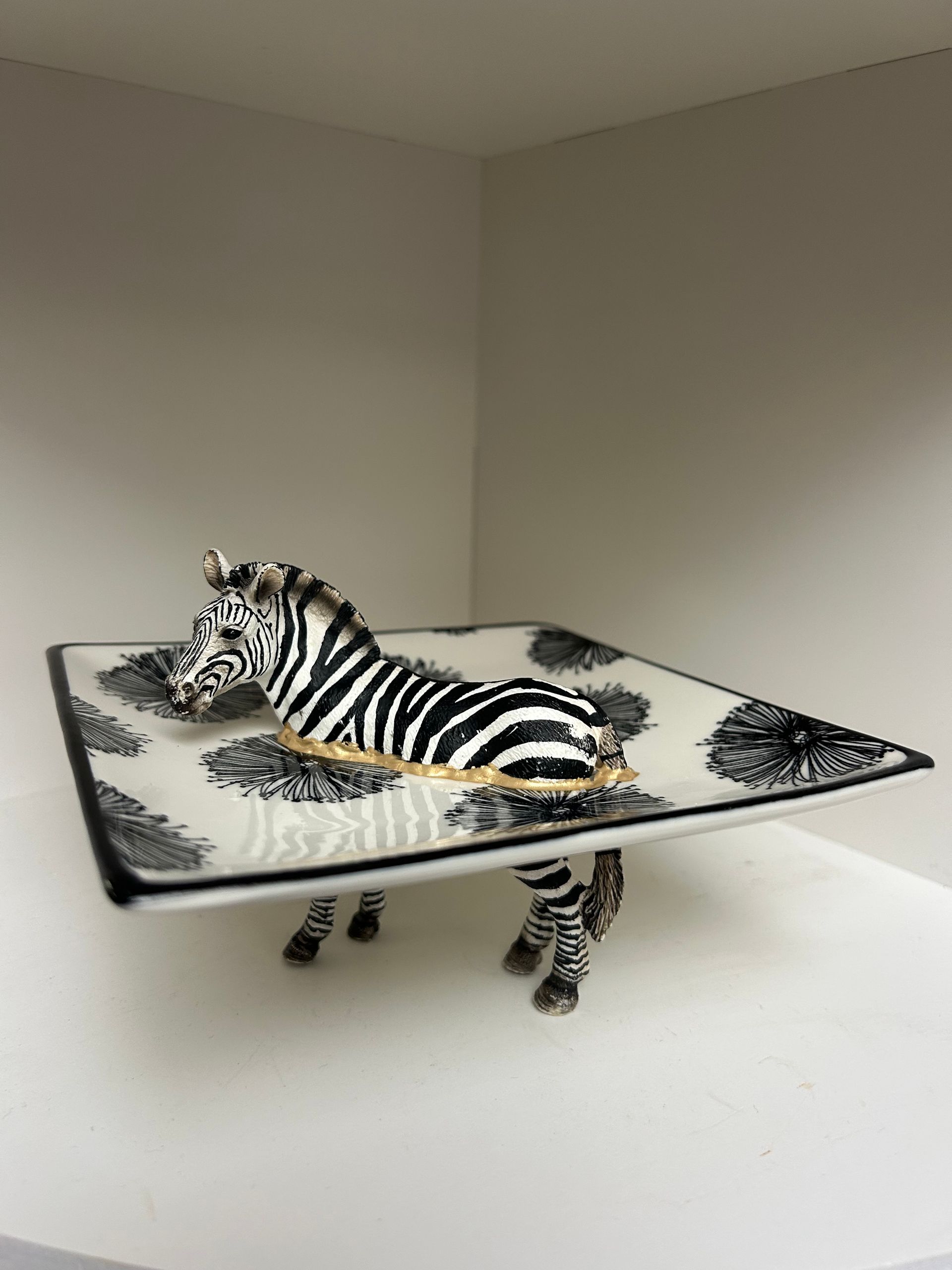 Zebra - square white/black dish 15x15 cm