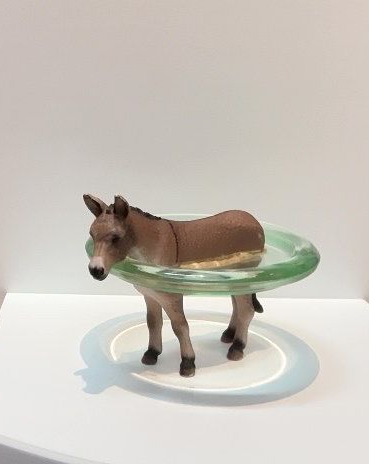 Ezeltje - Glazen schaaltje 9 cm