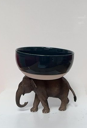 Olifant kleine oren - Cuenco azul en el lomo