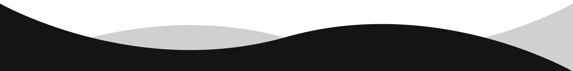 Une image en noir et blanc d'une montagne avec un cercle blanc au milieu.