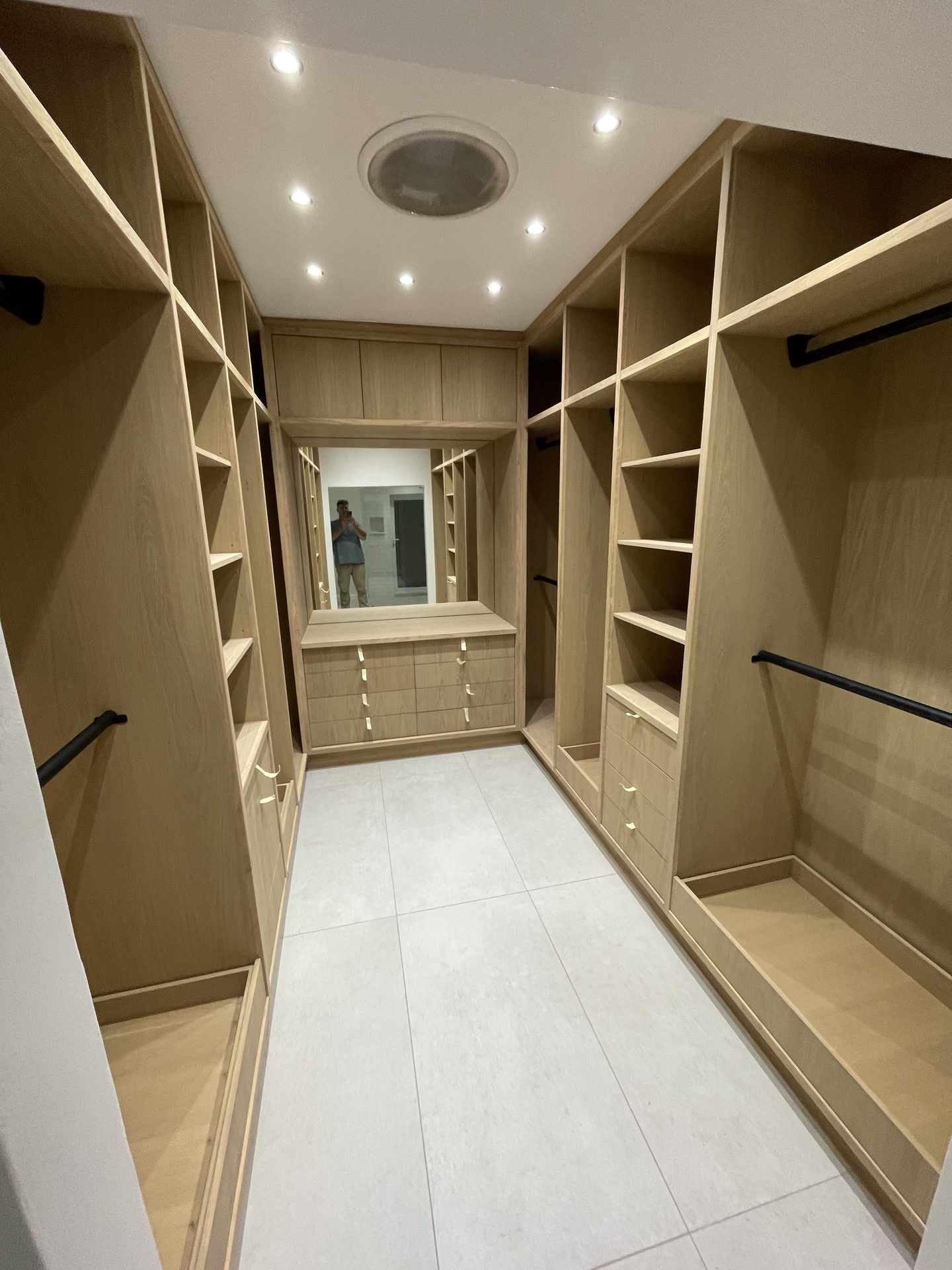 walk-in-closet-dainfern-johannesburg-01