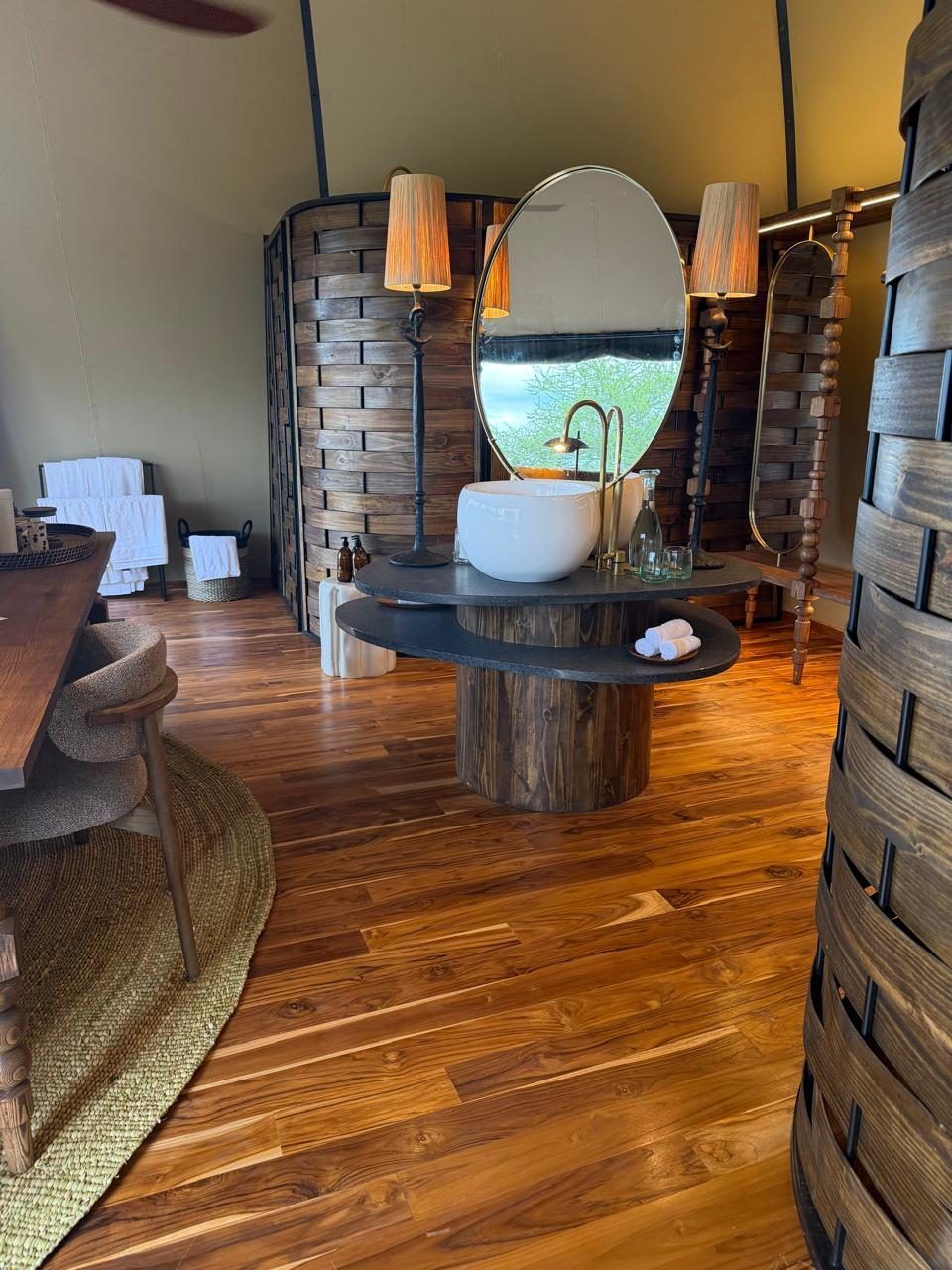 screen-walls-vanities-serengeti-tanzania-02