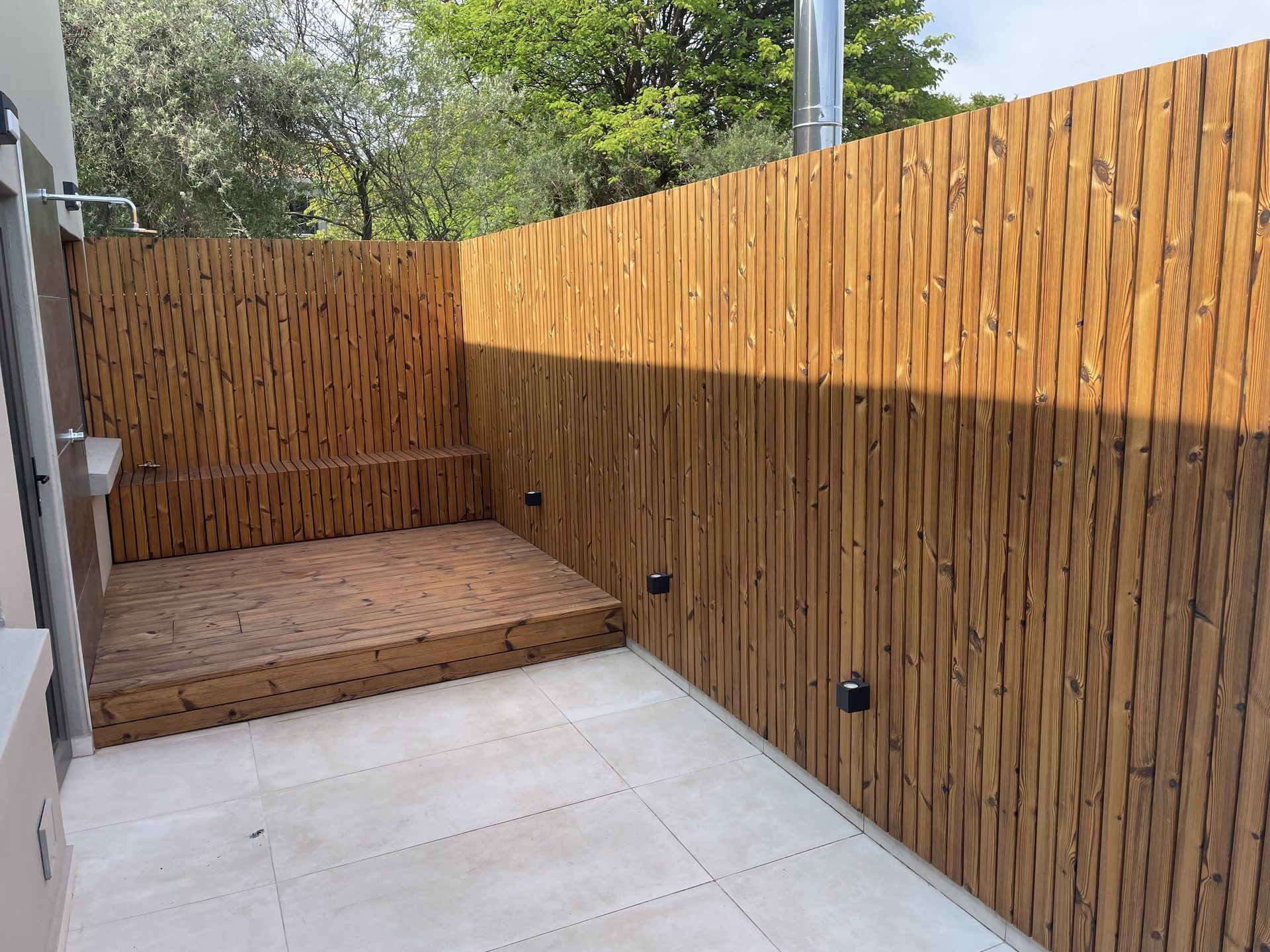cabinetry-outdoor-shower-deck-dainfern-johannesburg-02
