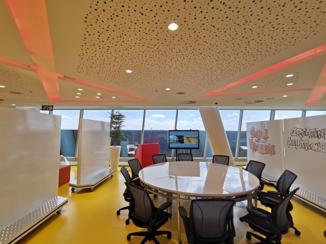 izone-store-fit-out-03